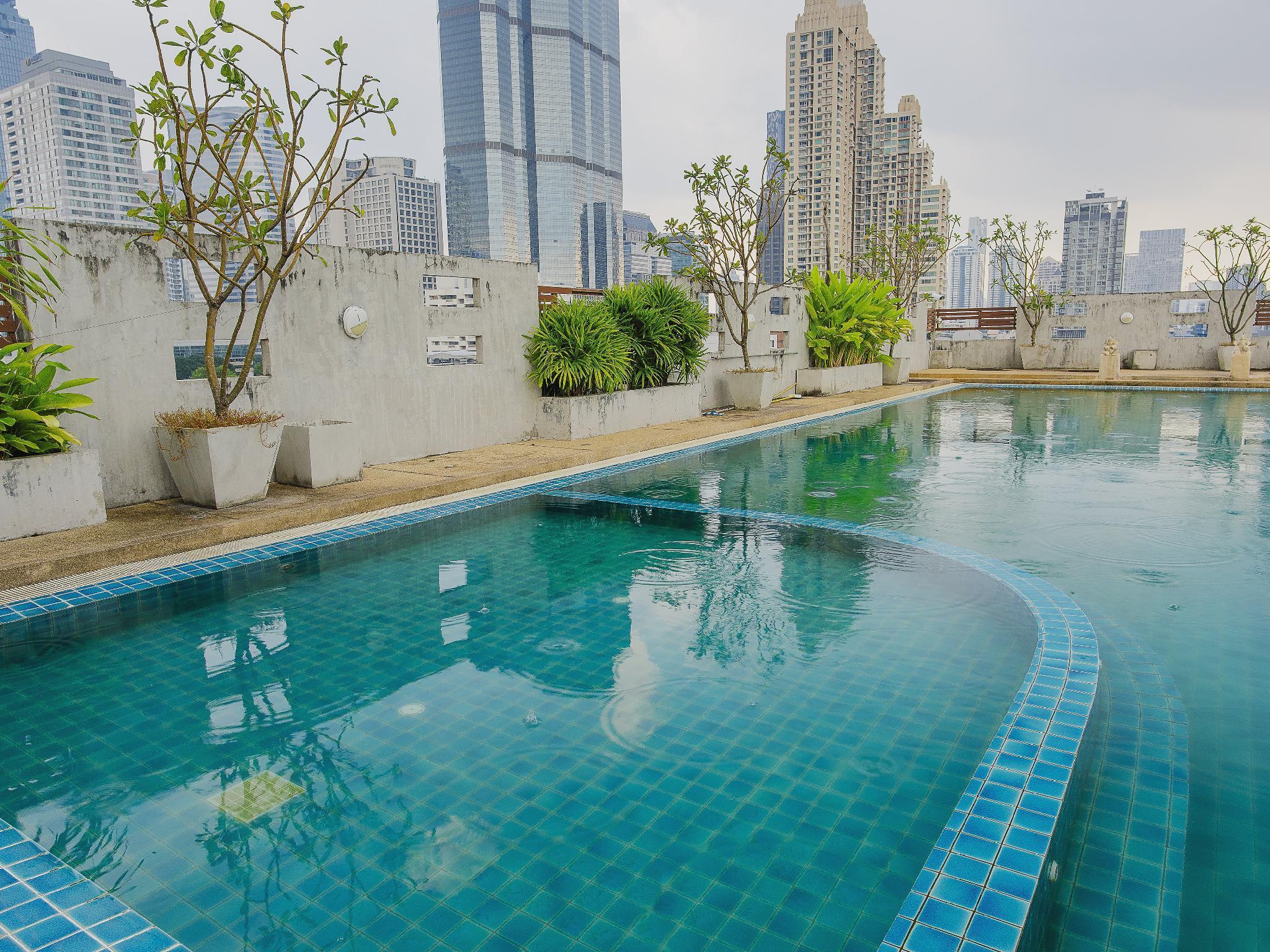 Sathorn Grace Serviced Residence Bangkok Exteriör bild